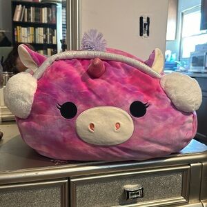Squishmallows 18" Christmas Stackable Lola the Tie Dye
Unicorn with Earmuffs